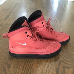 Nike Woodside 2 High ACG Winter Boots Sneakers